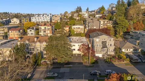 3626 14th Ave W #203, Seattle, WA 98119