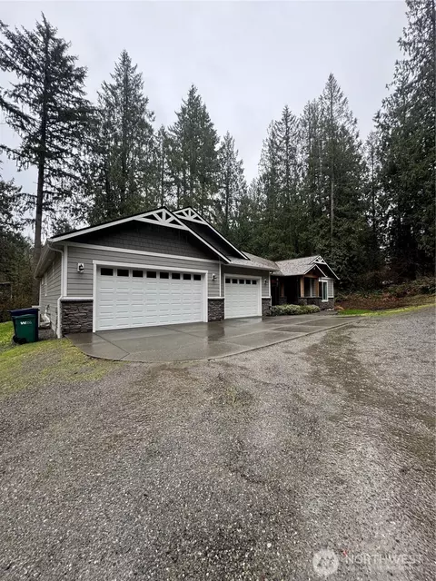 24230 SE 380th St, Enumclaw, WA 98022