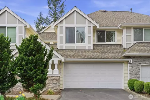 6649 SE Cougar Mountain Way, Bellevue, WA 98006