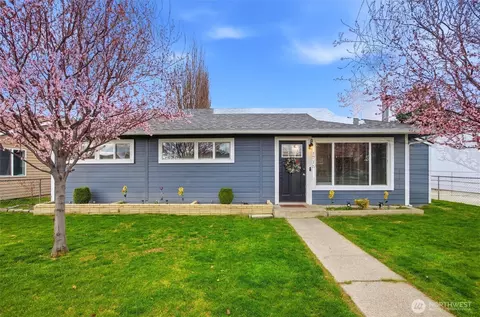 1715 N 15th Ave, Pasco, WA 99301