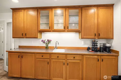 Kitchen - 19814 10th Dr SE, Bothell, WA 98012 photo 4 of 4