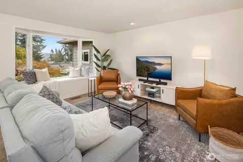 Living - 19814 10th Dr SE, Bothell, WA 98012 photo 1 of 5