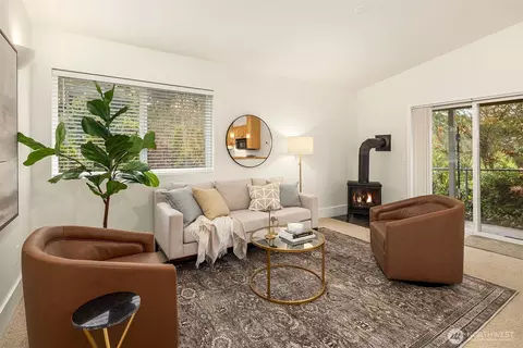 Living - 19814 10th Dr SE, Bothell, WA 98012 photo 4 of 5