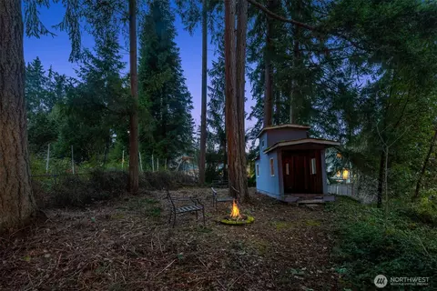 Exterior - 19814 10th Dr SE, Bothell, WA 98012 photo 7 of 7
