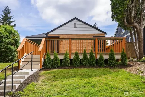 7934 20th Ave SW, Seattle, WA 98106
