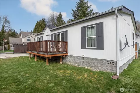 6536 Harlow Dr, Bremerton, WA 98312