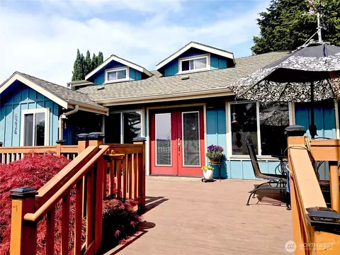 6234 NE 182nd St, Kenmore, WA 98028