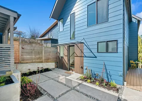 9318 47th Ave SW, Seattle, WA 98136