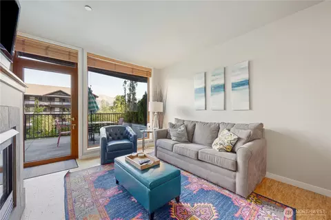 2220 W Woodin Ave #106, Chelan, WA 98816