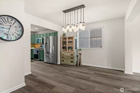 Dining - 511 Harrison St, Sumner, WA 98390 photo 1 of 1