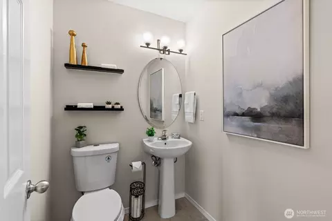 Bath - 511 Harrison St, Sumner, WA 98390 photo 1 of 3