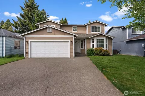 Exterior - 511 Harrison St, Sumner, WA 98390 photo 3 of 10