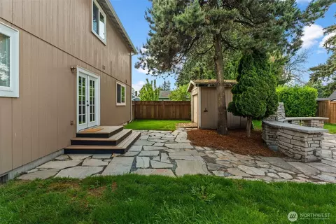 Exterior - 511 Harrison St, Sumner, WA 98390 photo 8 of 10