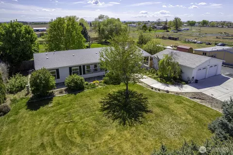 6293 Road 33 NE, Moses Lake, WA 98837