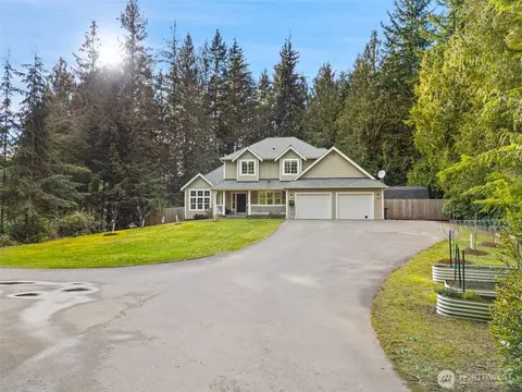 8547 Hide A Way Ln, Silverdale, WA 98383