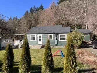 241 Archie Ave W, Bremerton, WA 98312