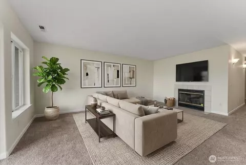 2305 W Woodin Ave #2E, Chelan, WA 98816