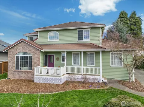 2209 28th St SE, Puyallup, WA 98372