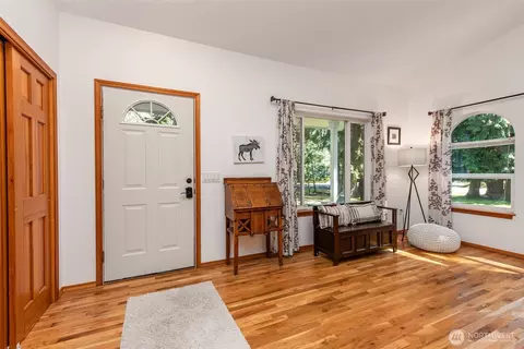 Entry Way - 31 Josephine Pl, Sequim, WA 98382 photo 1 of 3