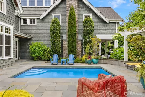 5219 55th Ave NE, Seattle, WA 98105 photo 4