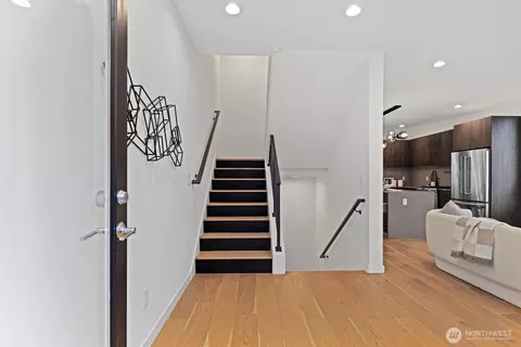 609 15th Ave E, Seattle, WA 98112 photo 4
