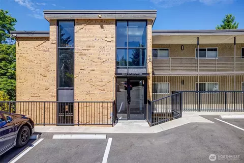 3814 11th Ave W #23, Seattle, WA 98119