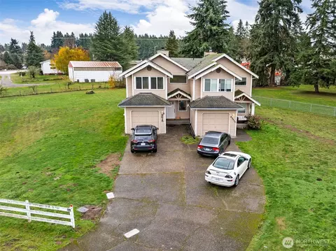 9615 52nd Avenue Ct E #5 & 6, Puyallup, WA 98373