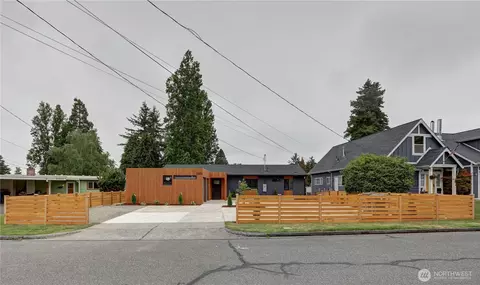 1324 N Hawthorne St, Tacoma, WA 98406