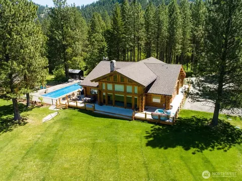 18135 River Rd, Leavenworth, WA 98826