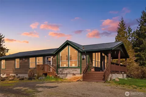 470 Sunshine Dr, Sequim, WA 98382