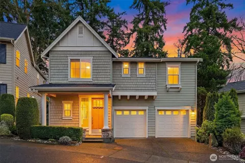 1717 100th Ave NE, Bellevue, WA 98004
