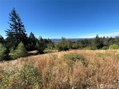 300 Daves View Dr, Kalama, WA 98625