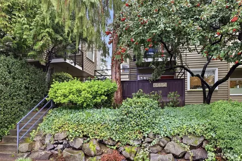 4530 Meridian Ave N #S-2, Seattle, WA 98103