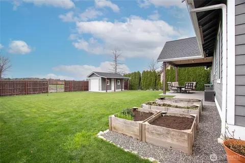 Exterior - 715 Red Maple Loop, Everson, WA 98247 photo 5 of 7