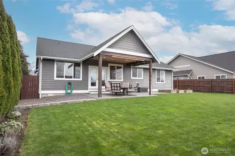 Exterior - 715 Red Maple Loop, Everson, WA 98247 photo 3 of 7