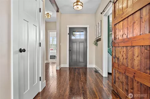 Entry Way - 715 Red Maple Loop, Everson, WA 98247 photo 3 of 3