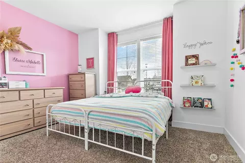 Bedroom - 715 Red Maple Loop, Everson, WA 98247 photo 6 of 6