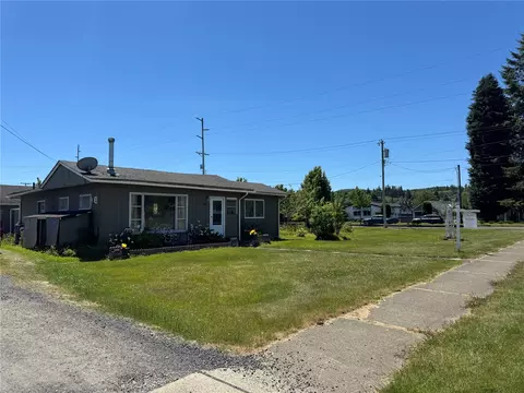 117 J St, Cosmopolis, WA 98537