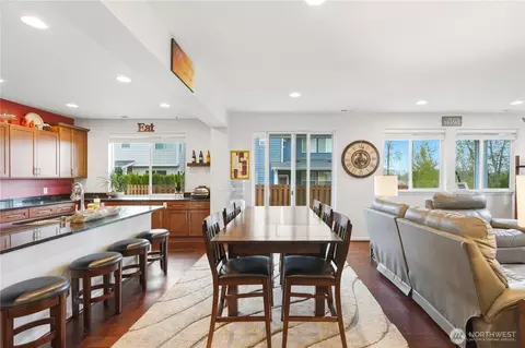 Dining - 4325 30th Dr SE, Everett, WA 98203 photo 1 of 1