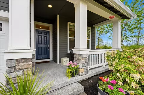 Exterior - 4325 30th Dr SE, Everett, WA 98203 photo 3 of 7