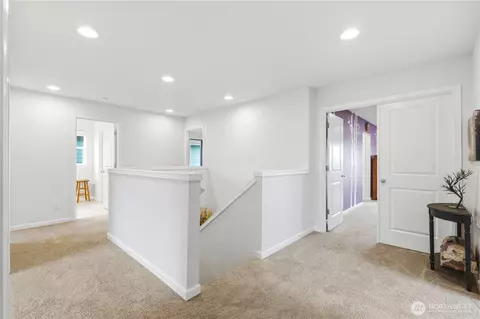 Entry Way - 4325 30th Dr SE, Everett, WA 98203 photo 3 of 3