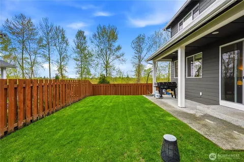 Exterior - 4325 30th Dr SE, Everett, WA 98203 photo 6 of 7