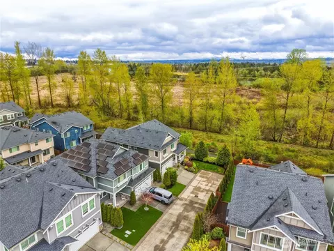 View/Area - 4325 30th Dr SE, Everett, WA 98203 photo 2 of 6