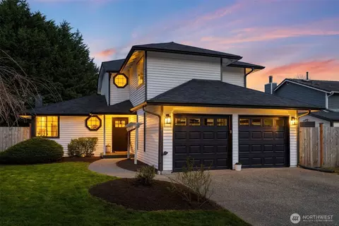 21111 29th Pl W, Lynnwood, WA 98036