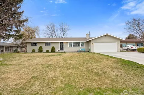 915 Elsinore St, Othello, WA 99344