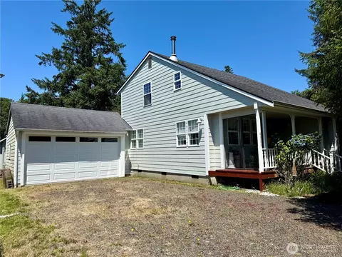 4311 Romano Ln, Tokeland, WA 98590