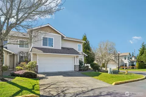 5909 Panorama Dr SE #12-104, Auburn, WA 98092