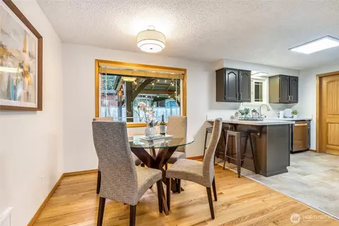 Dining - 419 124th St SE, Everett, WA 98208 photo 1 of 2