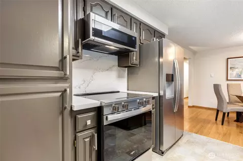 Kitchen - 419 124th St SE, Everett, WA 98208 photo 1 of 3