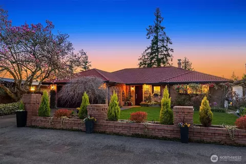 12715 Palatine Ave N, Seattle, WA 98133